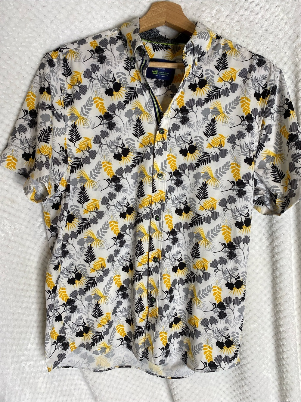 Society of Threads Casual Button-Down Shirt in Yellow Black & Gray Floral